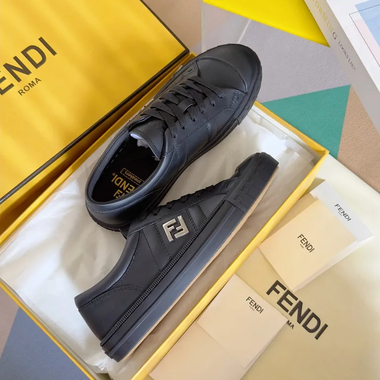 Fendi Shoe 